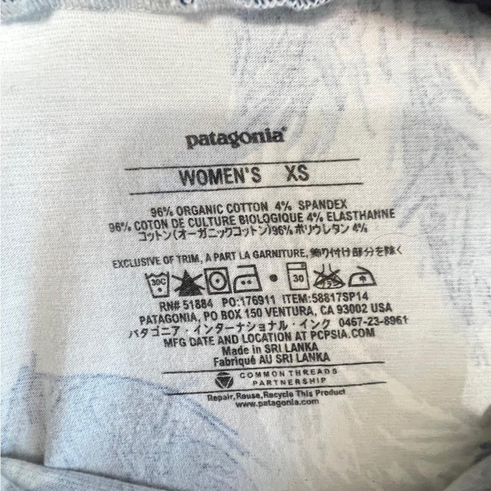 Patagonia Blue and White Midi Dress
Caja 3 - Picture 2 of 4